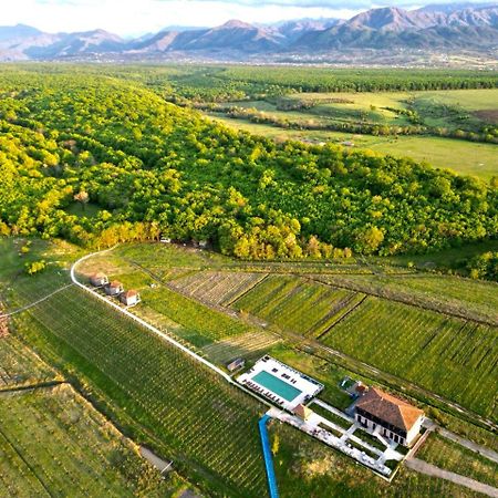 Chateau Vartsikhe ภายนอก รูปภาพ